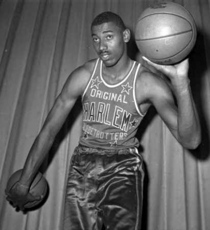 Wilt Chamberlain in maglia Harlem Globetrotters